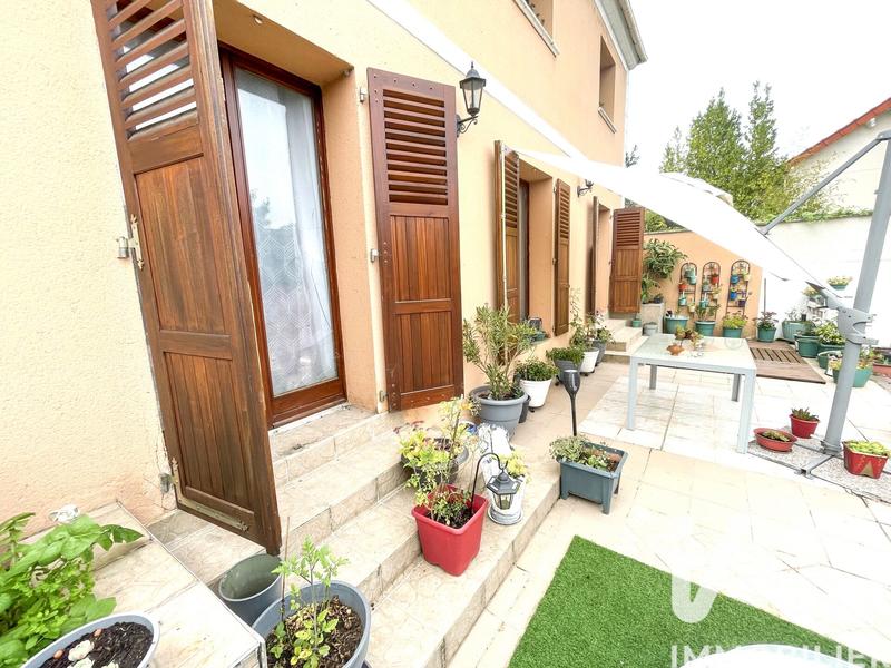 Maison - 193 m² - 8 pièces