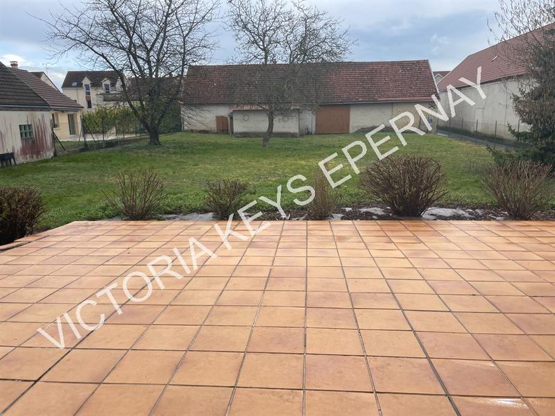 Maison - 169 m² - 6 pièces