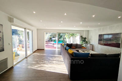 Villa - 183 m² - 7 pièces