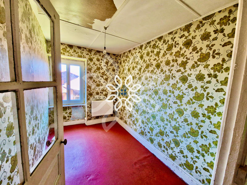 Maison - 107 m² - 7 pièces