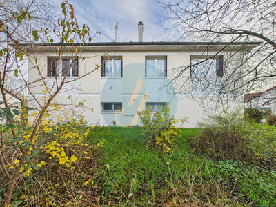 Maison - 186 m² - 7 pièces