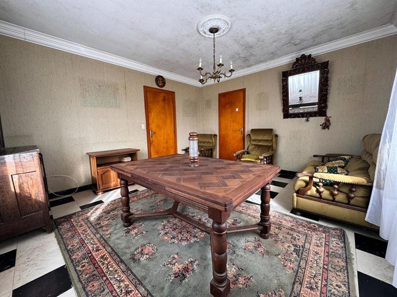 Maison - 121 m² - 6 pièces