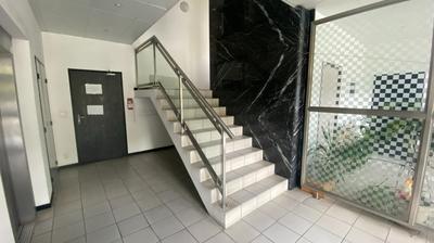 Bureau - 201 m² - 8 pièces