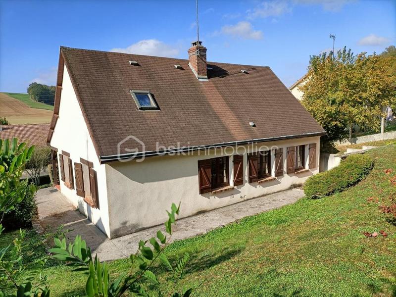 Maison - 103 m² - 5 pièces