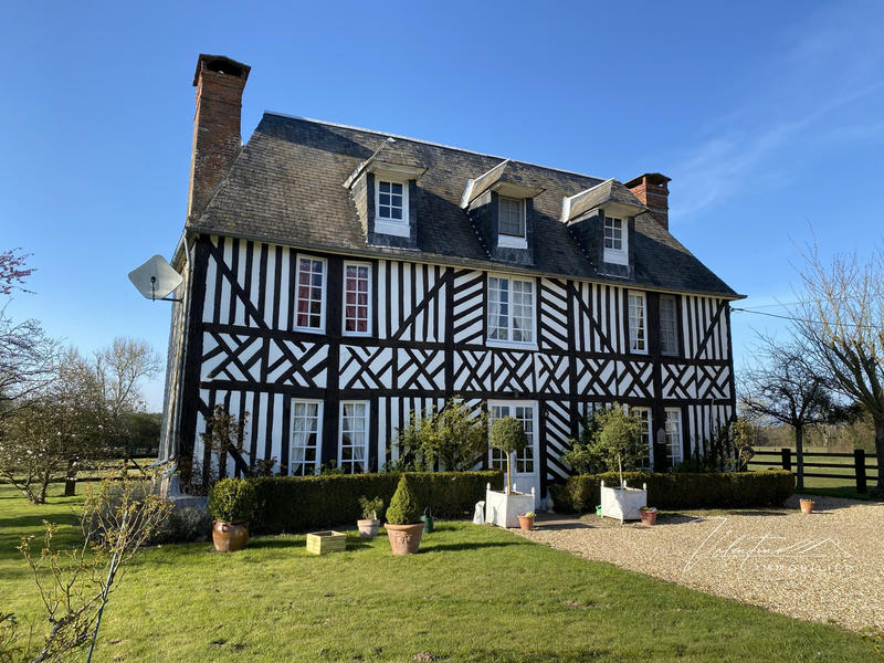 Maison - 110 m² - 6 pièces