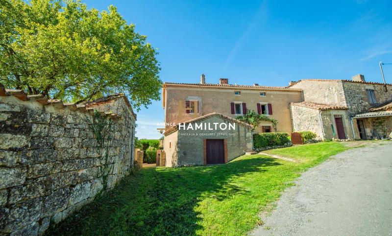 Maison de maîtres - 506 m² - 19 pièces