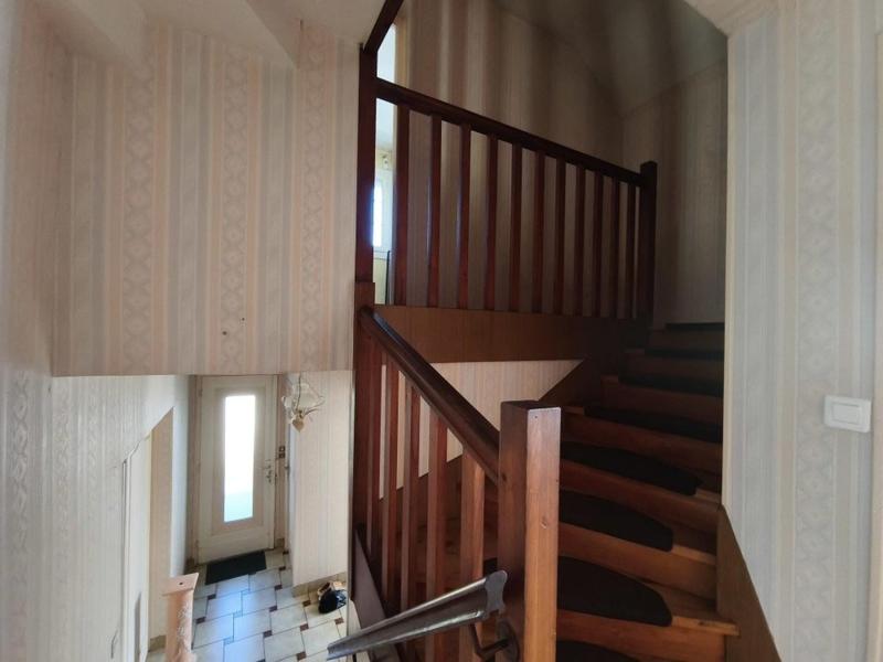 Maison - 98 m² - 6 pièces