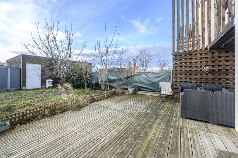 Maison - 94 m² - 5 pièces