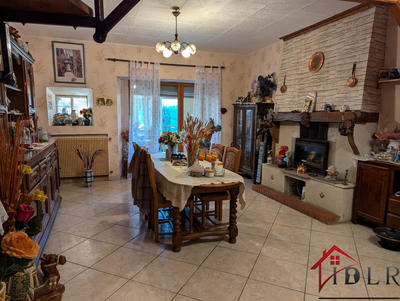 Maison - 180 m² - 8 pièces