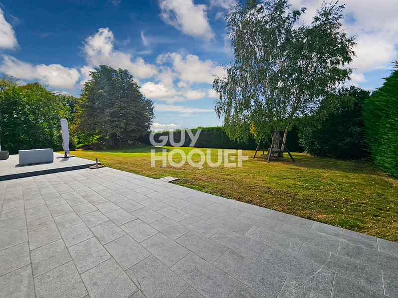 Maison - 340 m² - 10 pièces