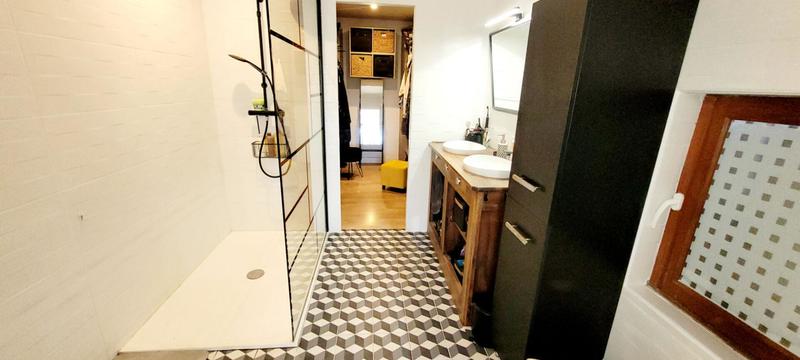 Villa - 137 m² - 4 pièces