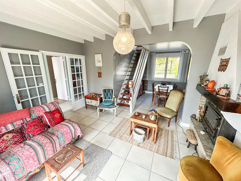 Maison - 90 m² - 5 pièces