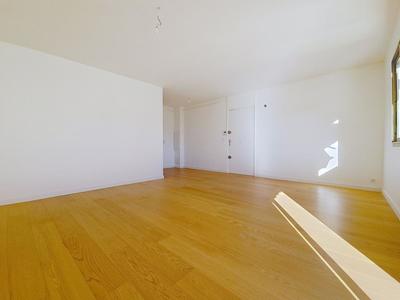 Appartement - 77 m² - 4 pièces