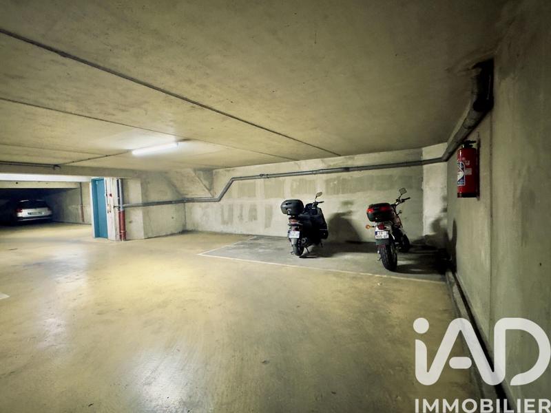 Parking - 13 m²