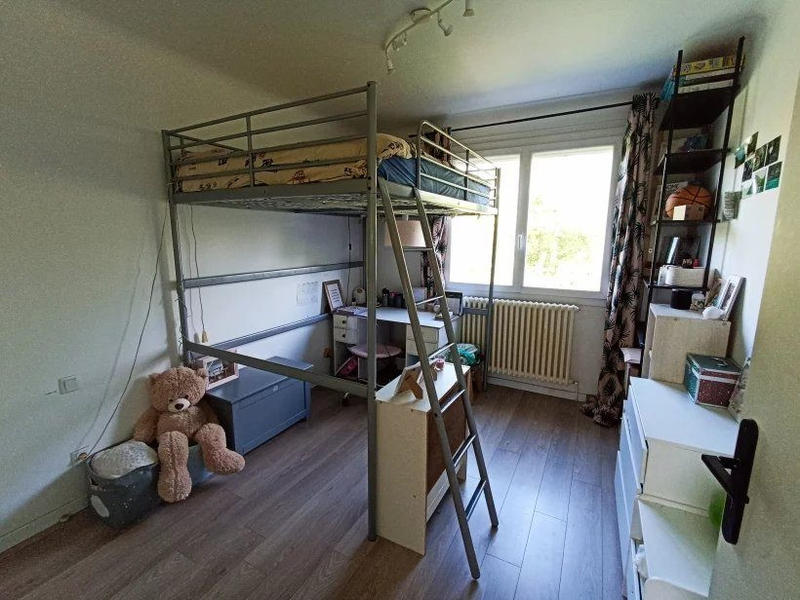 Maison - 214 m² - 9 pièces