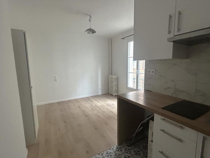 Studio - 17 m² - 2 pièces