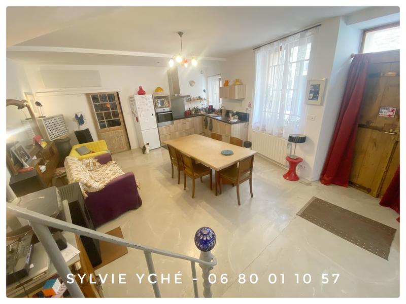 Maison ancienne - 160 m² - 6 pièces