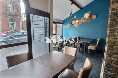 Local commercial - 326 m²