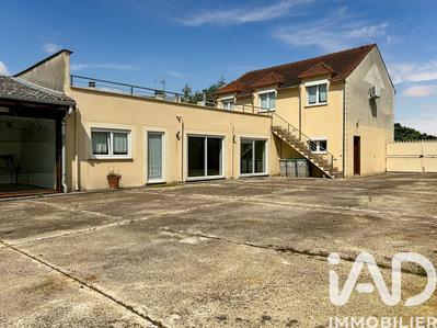Maison - 450 m² - 7 pièces