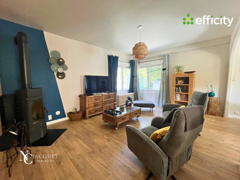 Maison - 275 m² - 7 pièces