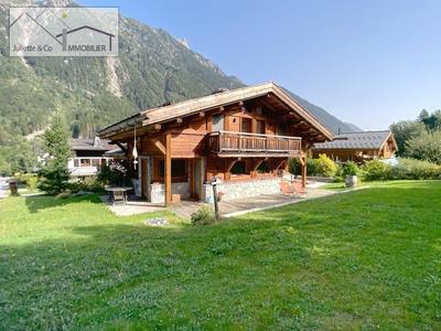 Maison - 180 m² - 5 pièces