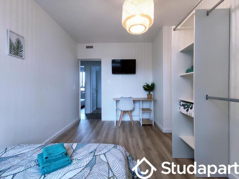 Chambre - 9 m² - 1 pièce