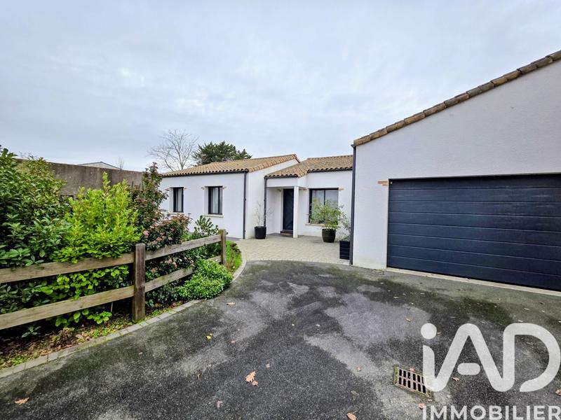 Maison - 98 m² - 5 pièces