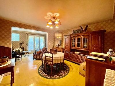 Maison de ville - 140 m² - 5 pièces