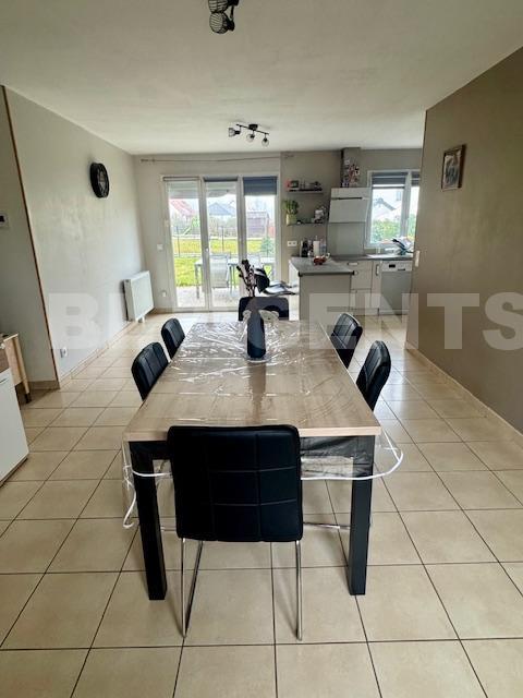 Maison - 99 m² - 6 pièces