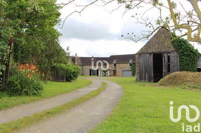 Maison - 370 m² - 10 pièces