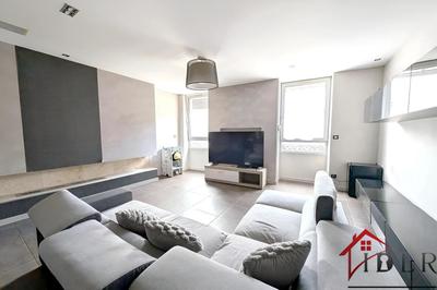 Appartement - 146 m² - 6 pièces