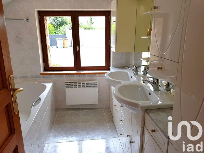 Maison - 170 m² - 8 pièces