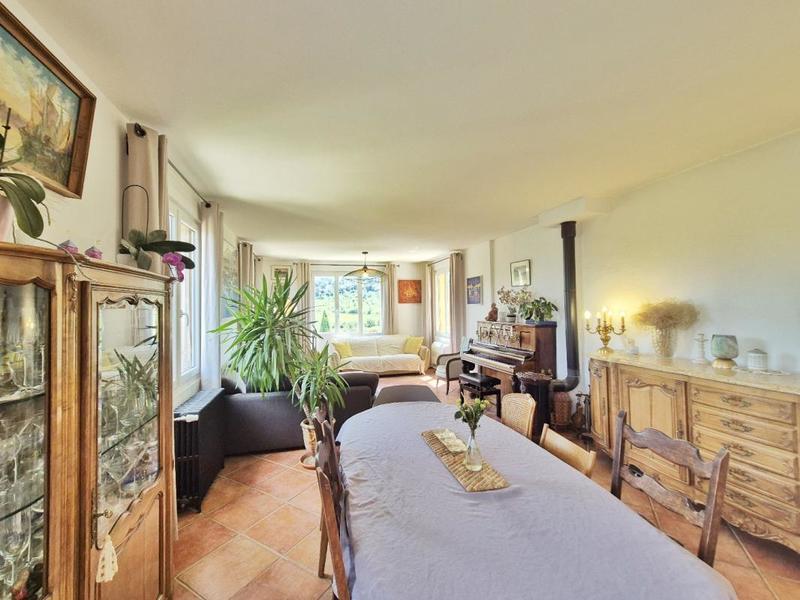 Maison - 405 m² - 15 pièces