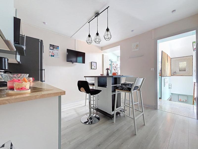 Maison de village - 140 m² - 6 pièces