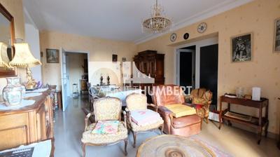 Maison - 190 m² - 6 pièces