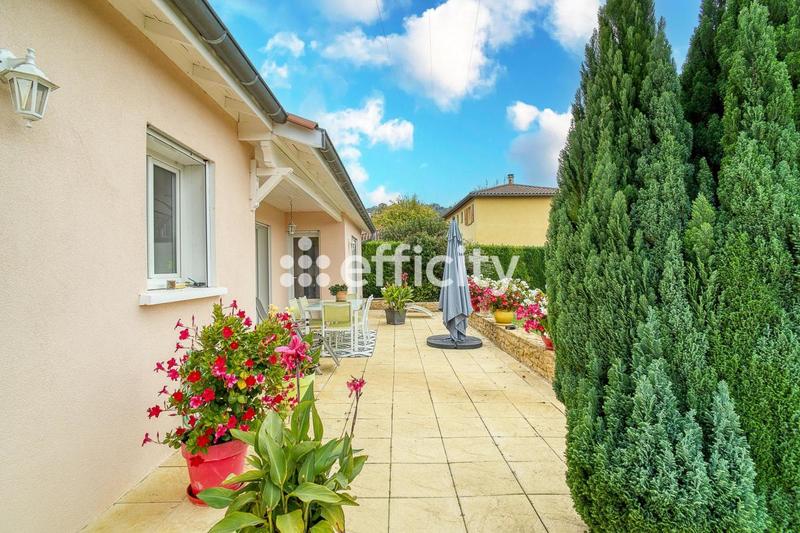 Villa - 137 m² - 6 pièces