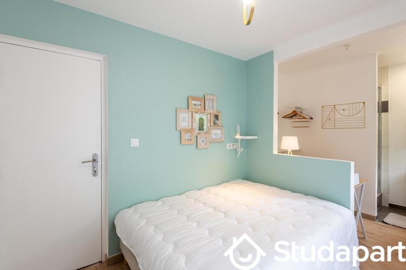 Chambre - 11 m² - 1 pièce