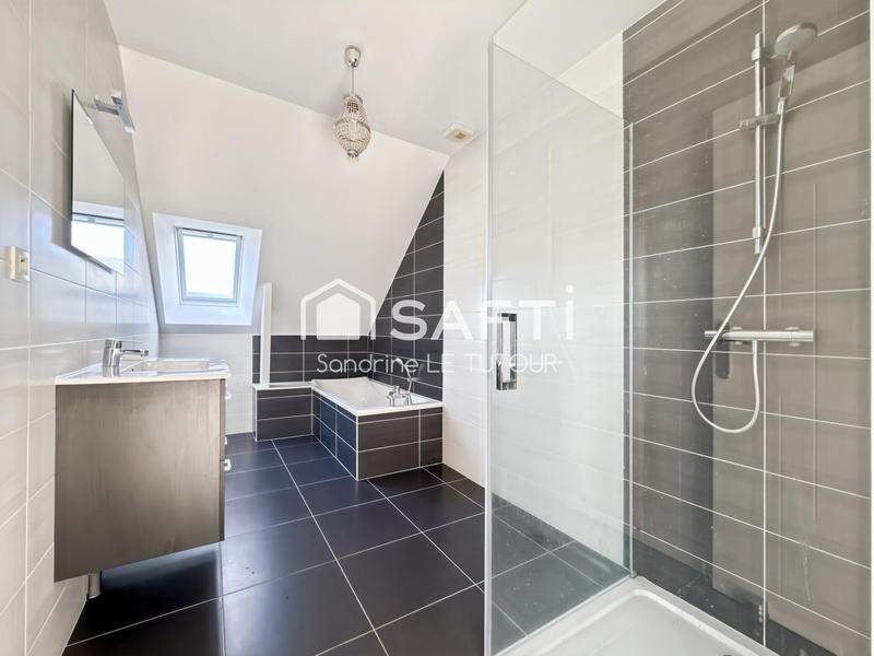 Maison - 169 m² - 6 pièces