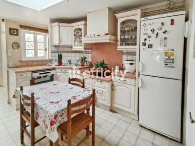 Maison - 83 m² - 4 pièces