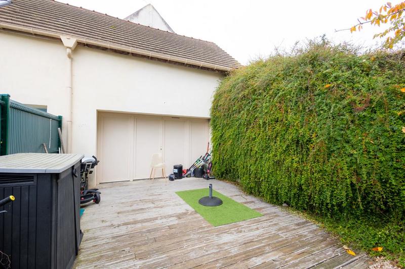 Maison - 99 m² - 5 pièces