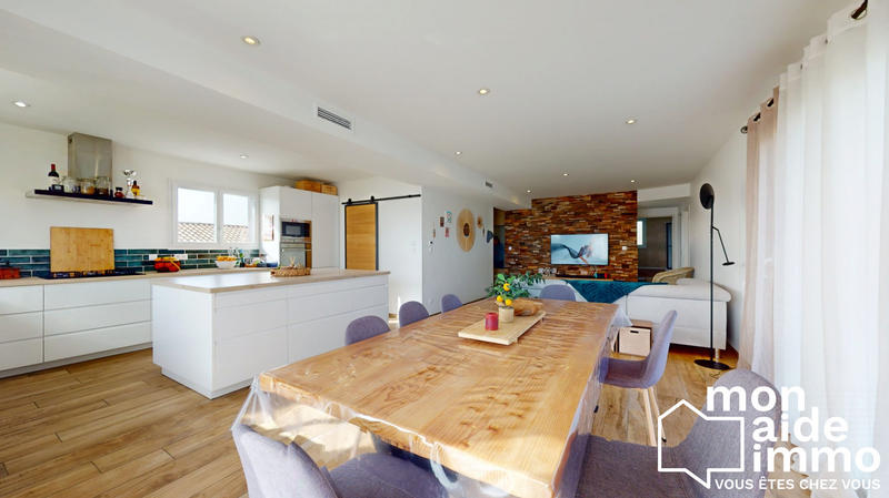 Maison - 104 m² - 5 pièces