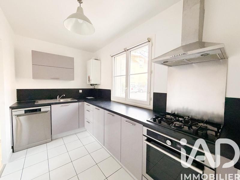 Maison - 82 m² - 4 pièces