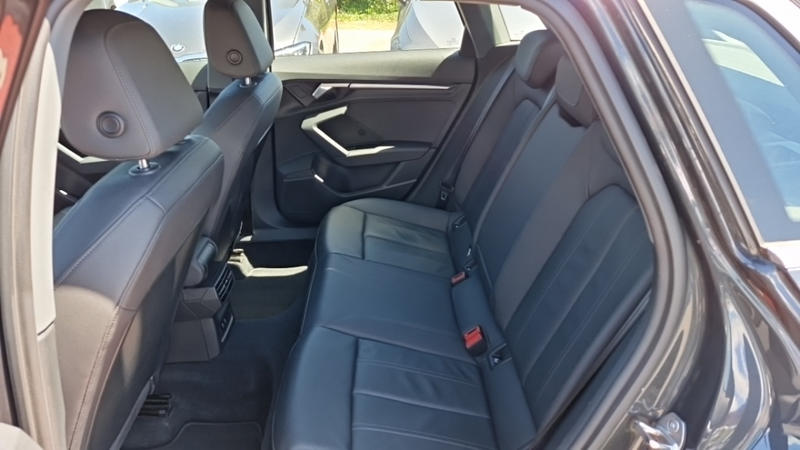 Audi A3 sportback 35 Tdi 150 s tronic 7 Design Luxe