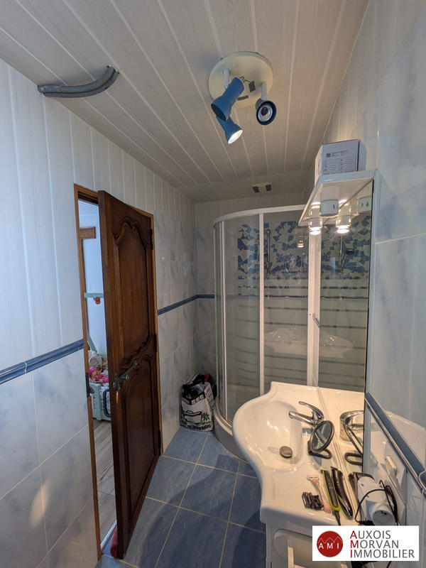 Maison - 100 m² - 10 pièces