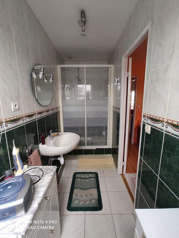 Maison - 122 m² - 6 pièces