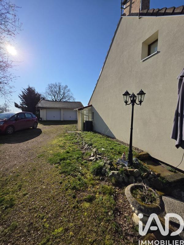 Maison - 180 m² - 8 pièces