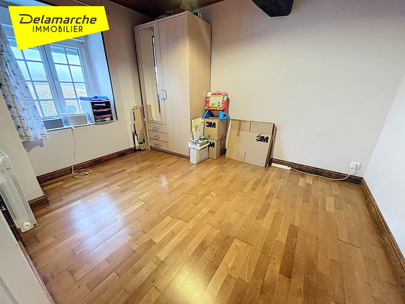 Maison - 185 m² - 10 pièces