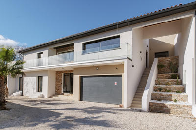 Villa - 174 m² - 6 pièces