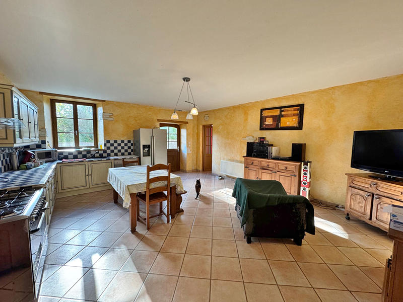 Maison - 180 m² - 6 pièces