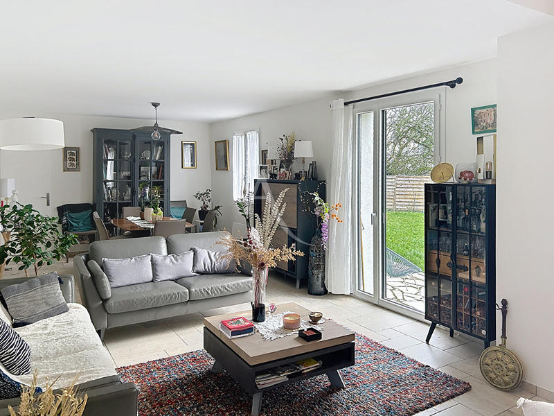 Maison - 178 m² - 9 pièces